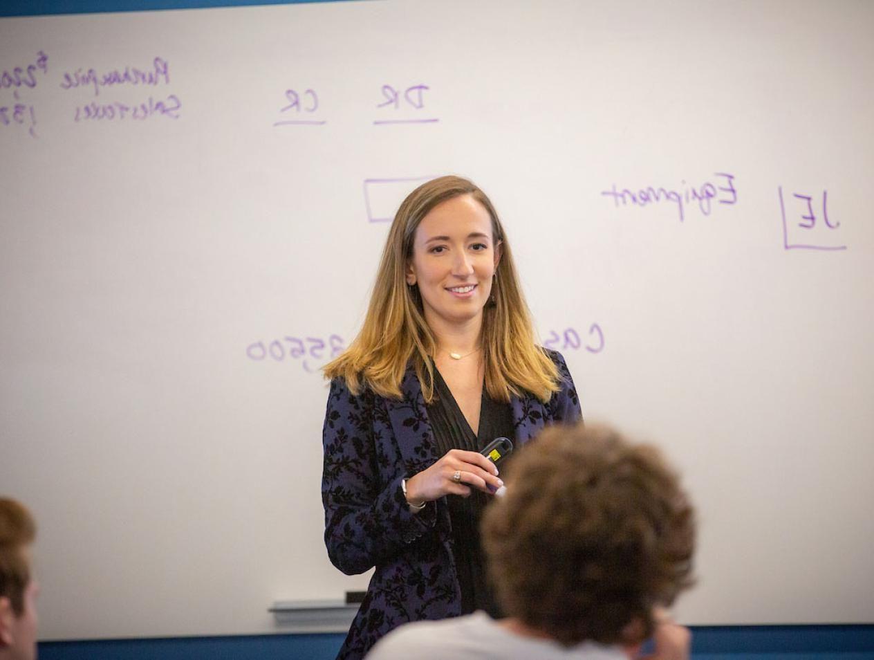 Janessa Stormberg teaching accounting class.